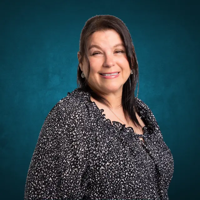 Tracy Toth